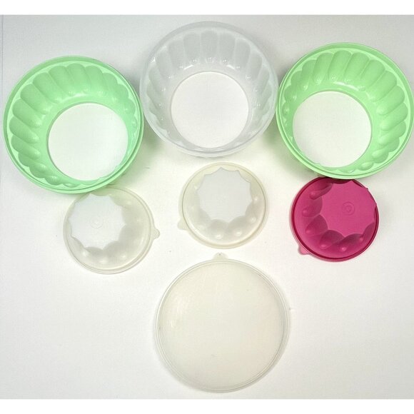 Lot 3 TUPPERWARE 9" Jell-O Mold Green (2) 1201-11 Hot Pink (1) 1201-21 +Lid READ - Picture 3 of 6